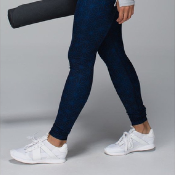 Lululemon Wunder Under Exploded Sashico Star Inkwell Rugged Size 8 - Picture 4 of 9